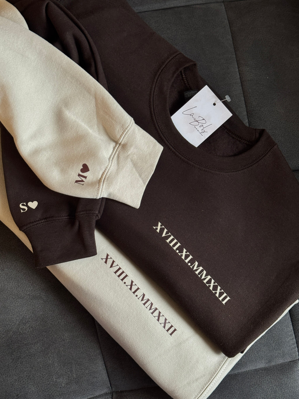 Couple sweatshirt s rimskim datumom